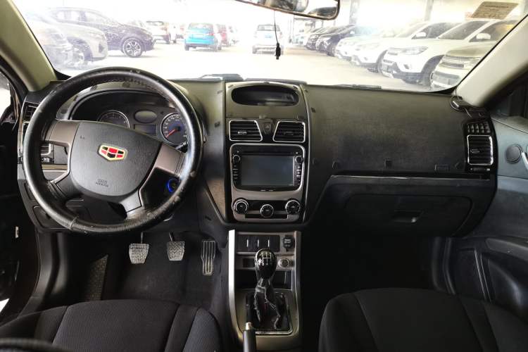 Used Geely Auto Classic Emgrand 2013 Hatchback 1.5L Manual Entry-Level Model Interior 3