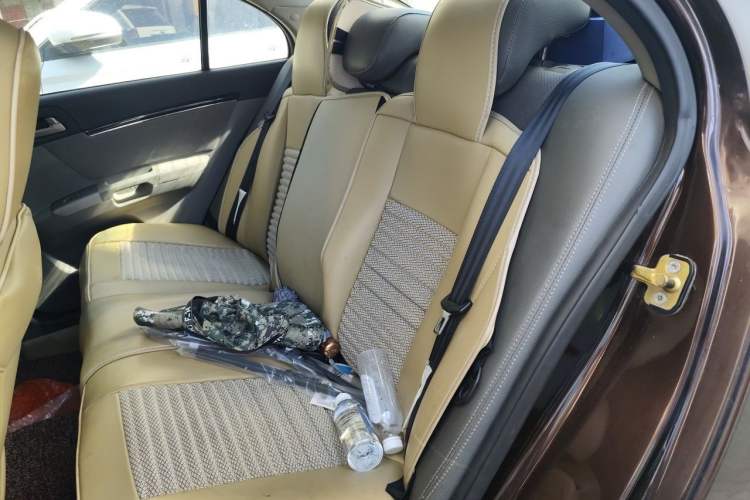 Used Geely Auto Classic Emgrand 2013 Sedan 1.8L Manual Entry-Level CNG Model Left Rear Seat