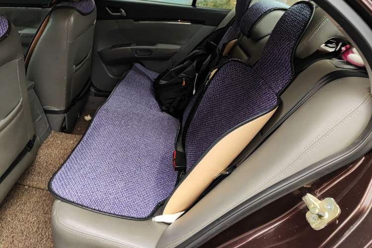 Used Geely Auto Classic Emgrand 2013 Sedan 1.8L CVT Elite Model Left Rear Seat