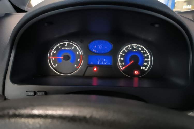 Used Geely Auto Classic Emgrand 2013 Hatchback 1.5L Manual Luxury Model Odometer Close Up