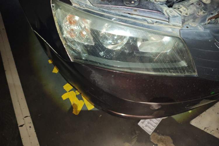 Used Geely Auto Classic Emgrand 2013 Sedan 1.5L Manual Entry-Level Model Right Front Headlight