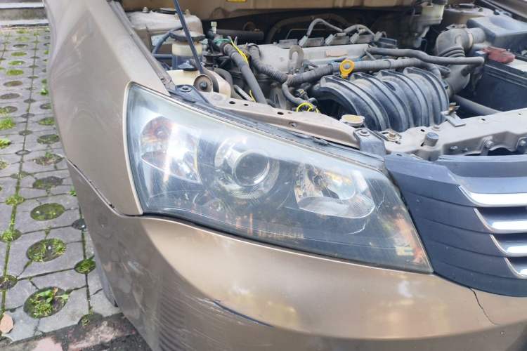Used Geely Auto Classic Emgrand 2013 Sedan 1.5L Manual Elite Model Right Front Headlight