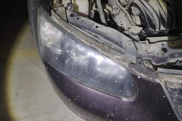 Used Geely Auto Classic Emgrand 2013 Hatchback 1.5L Manual Luxury Model Right Front Headlight