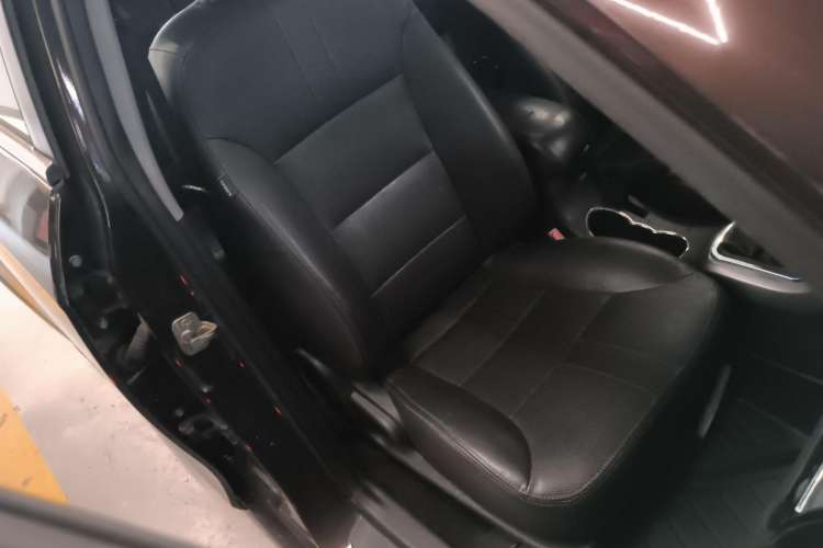Used Geely Auto Classic Emgrand 2013 Hatchback 1.5L Manual Luxury Model Right Front Seat