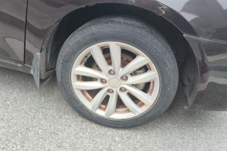 Used Geely Auto Classic Emgrand 2013 Sedan 1.8L Manual Elite Model Right Front Wheel Hub