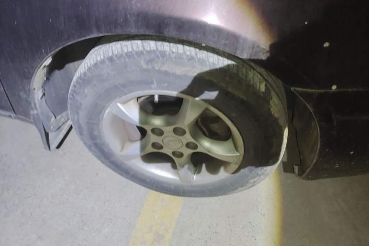 Used Geely Auto Classic Emgrand 2013 Hatchback 1.5L Manual Luxury Model Right Front Wheel Hub