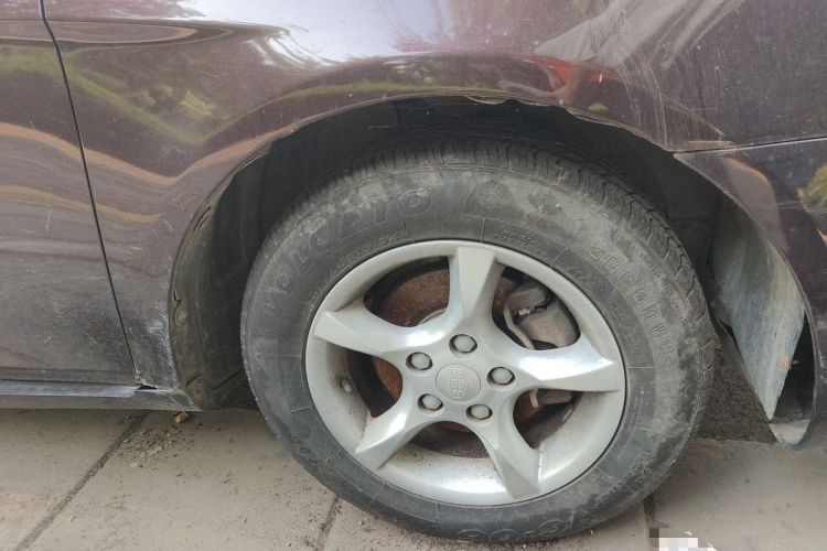 Used Geely Auto Classic Emgrand 2013 Sedan 1.5L Manual Entry-Level Model Right Front Wheel Hub