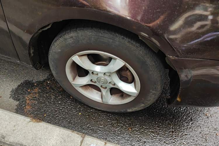 Used Geely Auto Classic Emgrand 2013 Sedan 1.8L CVT Elite Model Right Front Wheel Hub