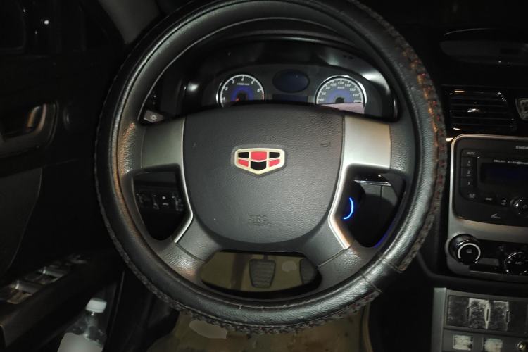 Used Geely Auto Classic Emgrand 2013 Hatchback 1.5L Manual Luxury Model Steering Wheel