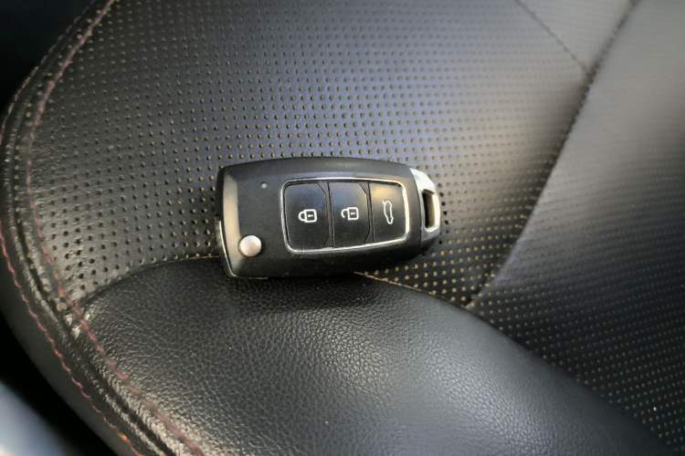 Used Geely Auto Classic Emgrand 2013 Hatchback 1.5L Manual Luxury Model Vehicle Key