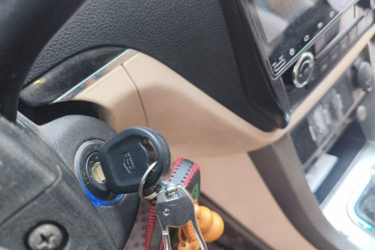 Used Geely Auto Classic Emgrand 2013 Sedan 1.8L Manual Elite Model Vehicle Key