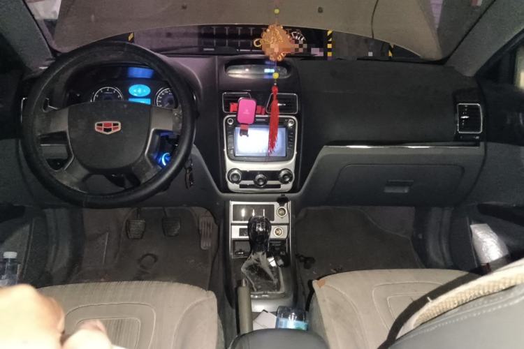 Used Geely Auto Classic Emgrand 2013 Sedan 1.5L Manual Entry-Level Model Center Console