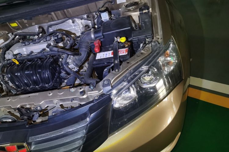 Used Geely Auto Classic Emgrand 2013 Sedan 1.5L Manual Entry-Level Model Engine Bay Left
