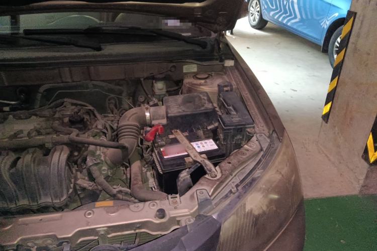 Used Geely Auto Classic Emgrand 2013 Sedan 1.5L Manual Entry-Level Model Engine Bay Left
