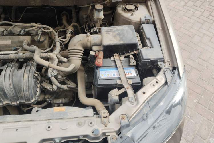 Used Geely Auto Classic Emgrand 2013 Sedan 1.5L Manual Entry-Level Model Engine Bay Left
