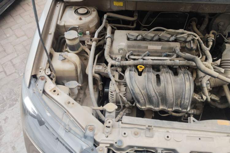 Used Geely Auto Classic Emgrand 2013 Sedan 1.5L Manual Entry-Level Model Engine Bay Right