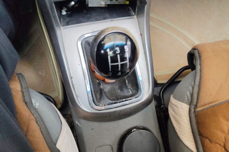 Used Geely Auto Classic Emgrand 2013 Sedan 1.5L Manual Entry-Level Model Gear Lever