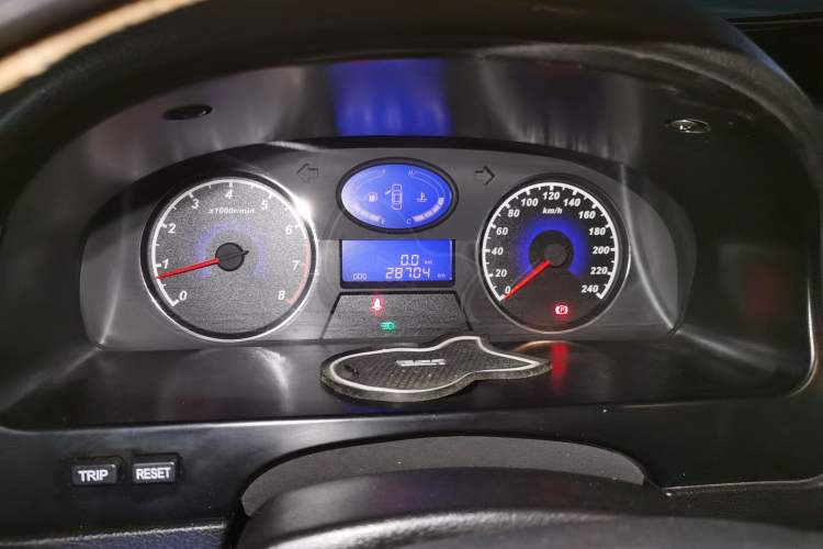 Used Geely Auto Classic Emgrand 2013 Sedan 1.5L Manual Entry-Level Model Instrument Cluster