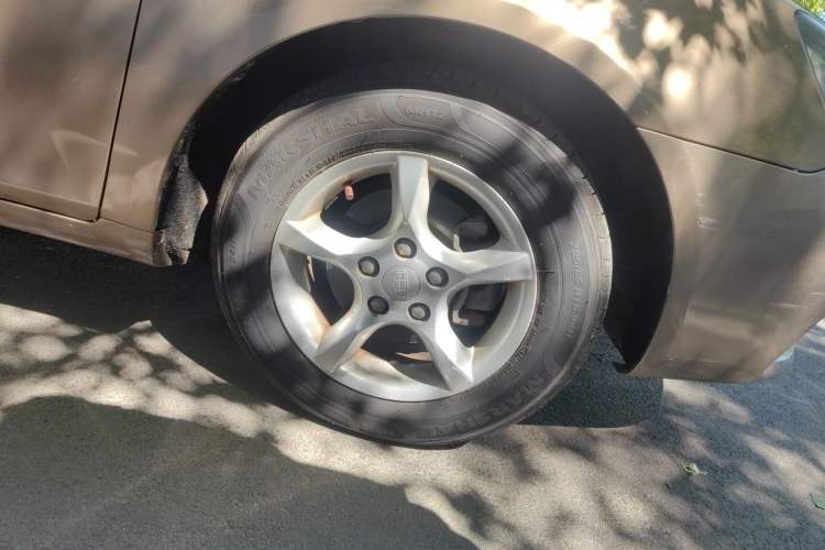 Used Geely Auto Classic Emgrand 2013 Sedan 1.5L Manual Entry-Level Model Right Front Wheel Hub