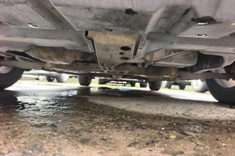 Used Geely Auto Classic Emgrand 2013 Hatchback 1.8L CVT Elite Model Chassis Front