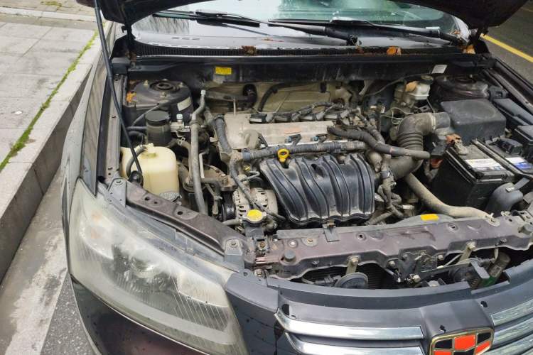 Used Geely Auto Classic Emgrand 2013 Sedan 1.5L Manual Entry-Level Model Engine Bay Right