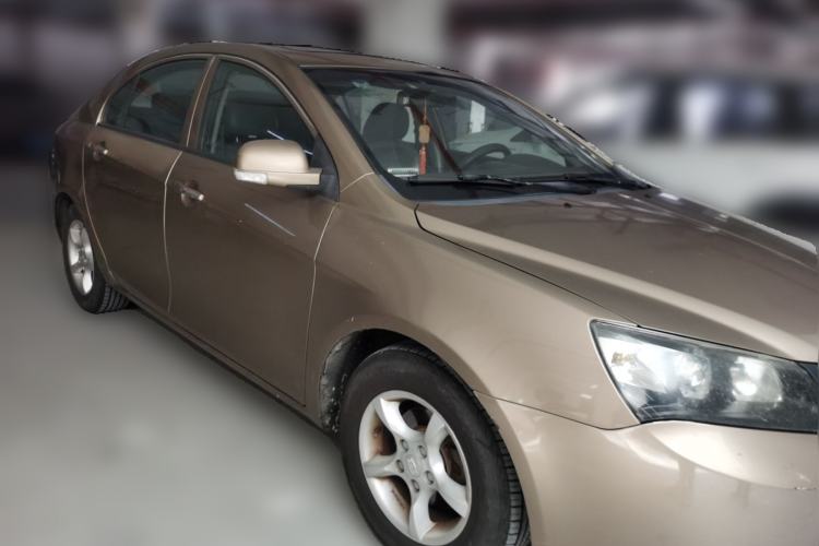 Used Geely Auto Classic Emgrand 2013 Sedan 1.5L Manual Entry-Level Model Front Right 45 Deg