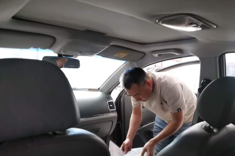 Used Geely Auto Classic Emgrand 2013 Sedan 1.5L Manual Entry-Level Model Headliner