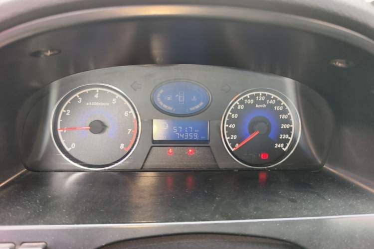 Used Geely Auto Classic Emgrand 2013 Hatchback 1.8L CVT Elite Model Instrument Cluster