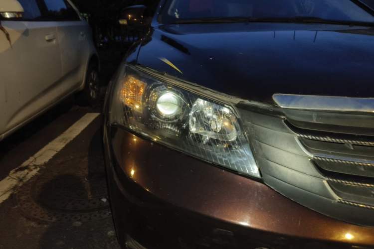 Used Geely Auto Classic Emgrand 2013 Sedan 1.5L Manual Elite Model Right Front Headlight