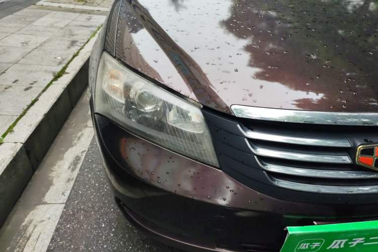 Used Geely Auto Classic Emgrand 2013 Sedan 1.5L Manual Entry-Level Model Right Front Headlight