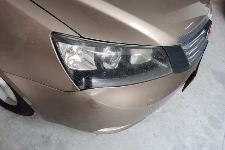 Used Geely Auto Classic Emgrand 2013 Sedan 1.5L Manual Entry-Level Model Right Front Headlight