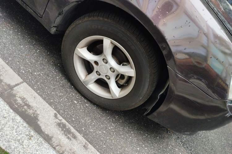 Used Geely Auto Classic Emgrand 2013 Sedan 1.5L Manual Entry-Level Model Right Front Wheel Hub