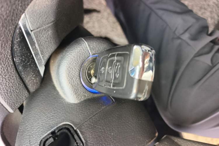 Used Geely Auto Classic Emgrand 2013 Hatchback 1.8L CVT Elite Model Vehicle Key