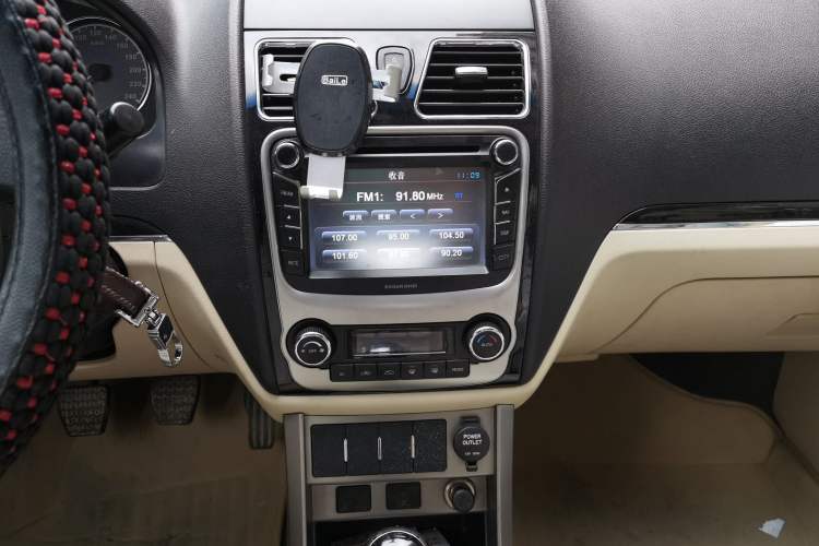 Used Geely Auto Classic Emgrand 2013 Sedan 1.5L Manual Elite Model Audio And AC Panel