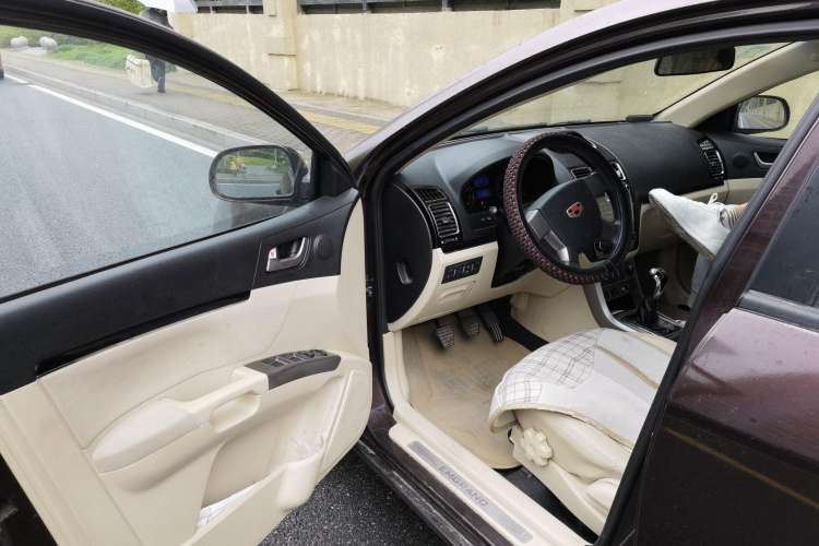 Used Geely Auto Classic Emgrand 2013 Sedan 1.5L Manual Elite Model Driver Seat