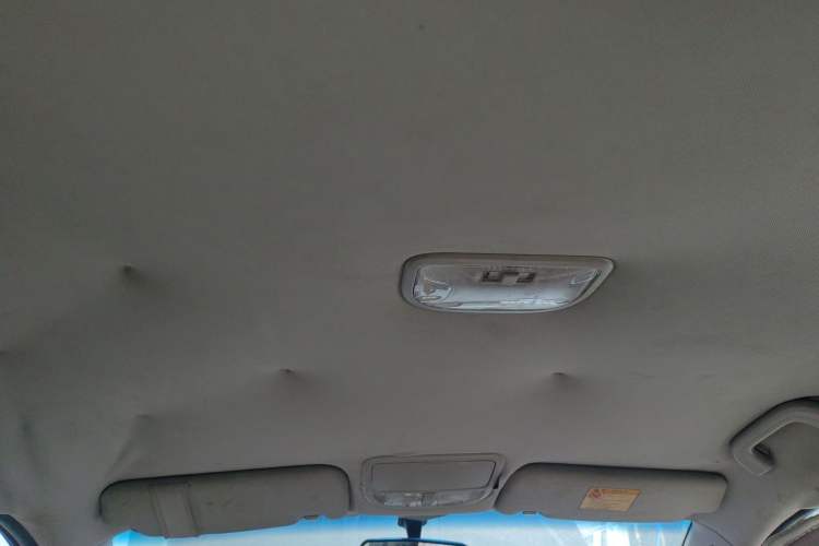 Used Geely Auto Classic Emgrand 2013 Sedan 1.5L Manual Entry-Level Model Headliner