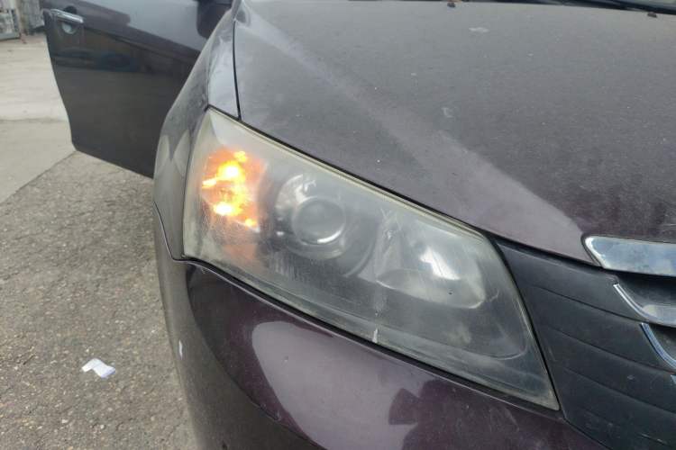 Used Geely Auto Classic Emgrand 2013 Sedan 1.5L Manual Entry-Level Model Right Front Headlight