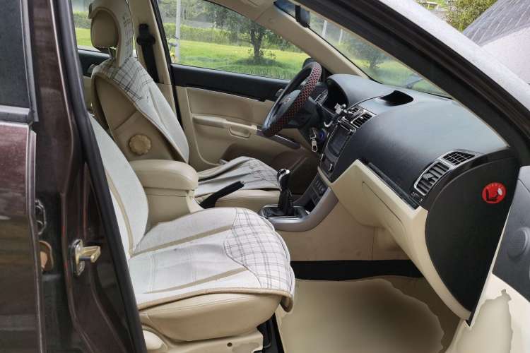 Used Geely Auto Classic Emgrand 2013 Sedan 1.5L Manual Elite Model Right Front Seat
