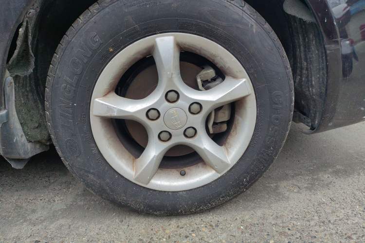 Used Geely Auto Classic Emgrand 2013 Sedan 1.5L Manual Entry-Level Model Right Front Wheel Hub