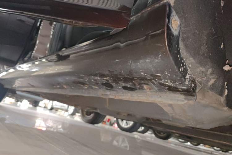Used Geely Auto Classic Emgrand 2013 Hatchback 1.5L Manual Entry-Level Model Right Side Sill
