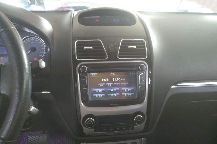 Used Geely Auto Classic Emgrand 2013 Hatchback 1.8L CVT Elite Model Audio And AC Panel