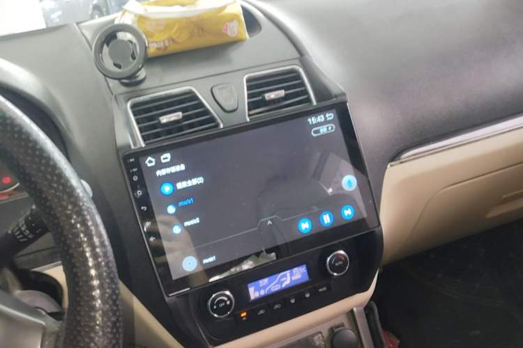 Used Geely Auto Classic Emgrand 2013 Sedan 1.5L Manual Entry-Level Model Audio And AC Panel