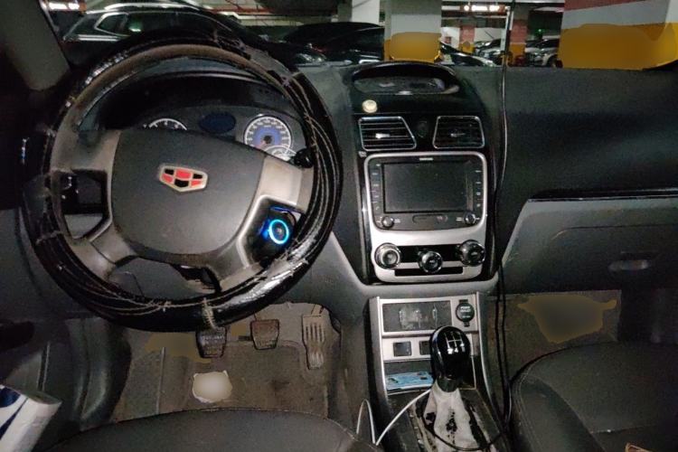 Used Geely Auto Classic Emgrand 2013 Sedan 1.5L Manual Entry-Level Model Center Console
