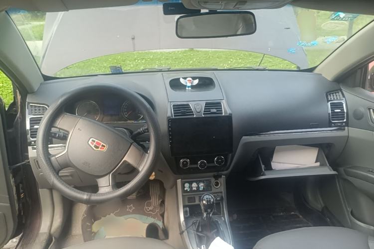 Used Geely Auto Classic Emgrand 2013 Sedan 1.5L Manual Entry-Level Model Center Console