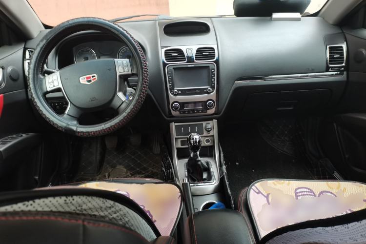 Used Geely Auto Classic Emgrand 2013 Hatchback 1.5L Manual Luxury Model Center Console