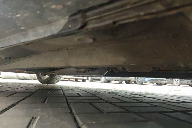Used Geely Auto Classic Emgrand 2013 Sedan 1.5L Manual Elite Model Chassis Front Right