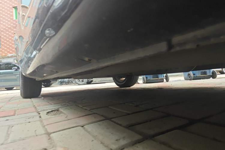 Used Geely Auto Classic Emgrand 2013 Hatchback 1.5L Manual Entry-Level Model Chassis Front Right