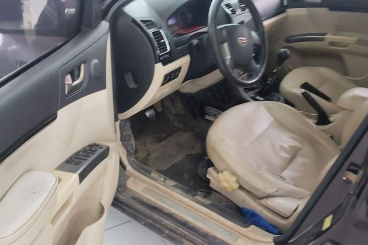 Used Geely Auto Classic Emgrand 2013 Sedan 1.5L Manual Entry-Level Model Driver Seat