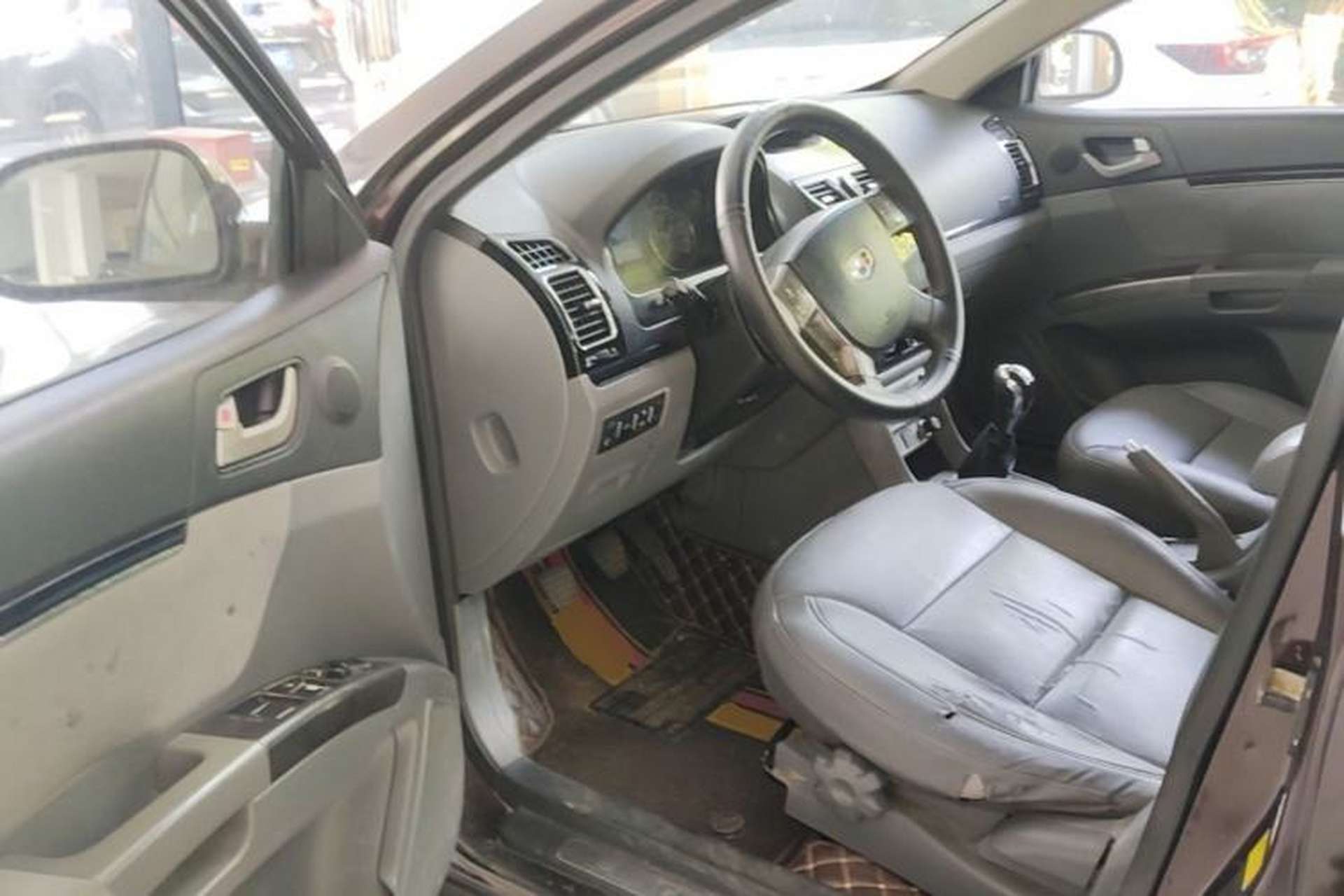 Used Geely Auto Classic Emgrand 2013 Sedan 1.5L Manual Entry-Level Model Driver Seat
