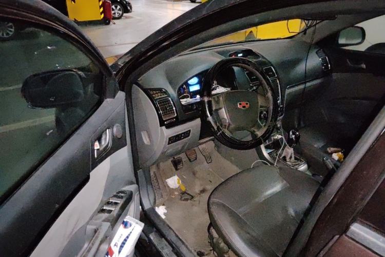 Used Geely Auto Classic Emgrand 2013 Sedan 1.5L Manual Entry-Level Model Driver Seat